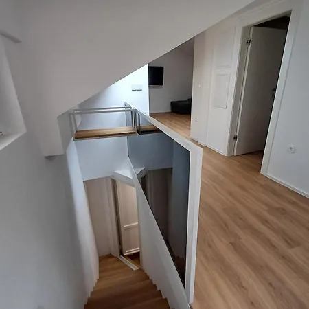 Apartment Pirana