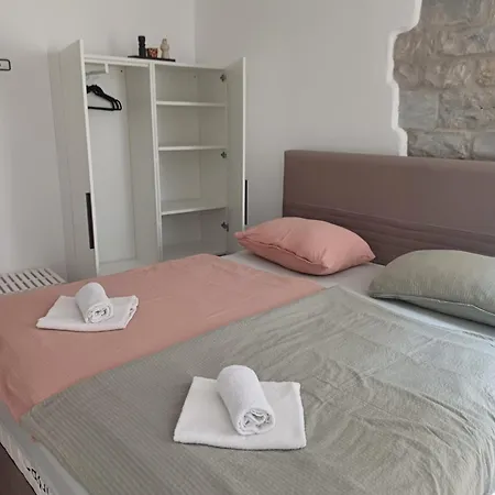 Pirana 公寓 皮兰